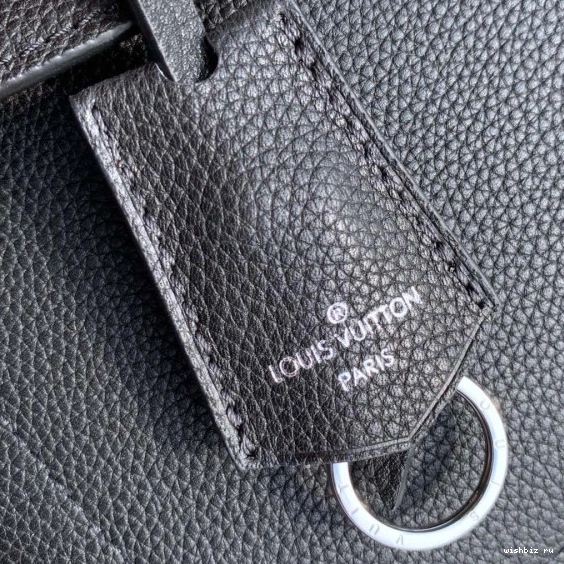 WIS EVER VUITTON BB LOUIS LOCKME 1105